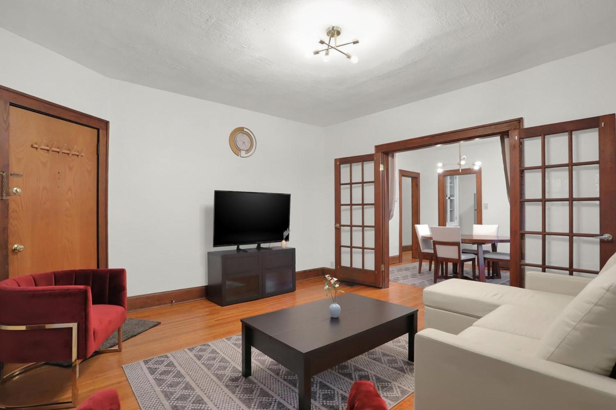 Comfy Apartment In Indianapolis Exterior foto